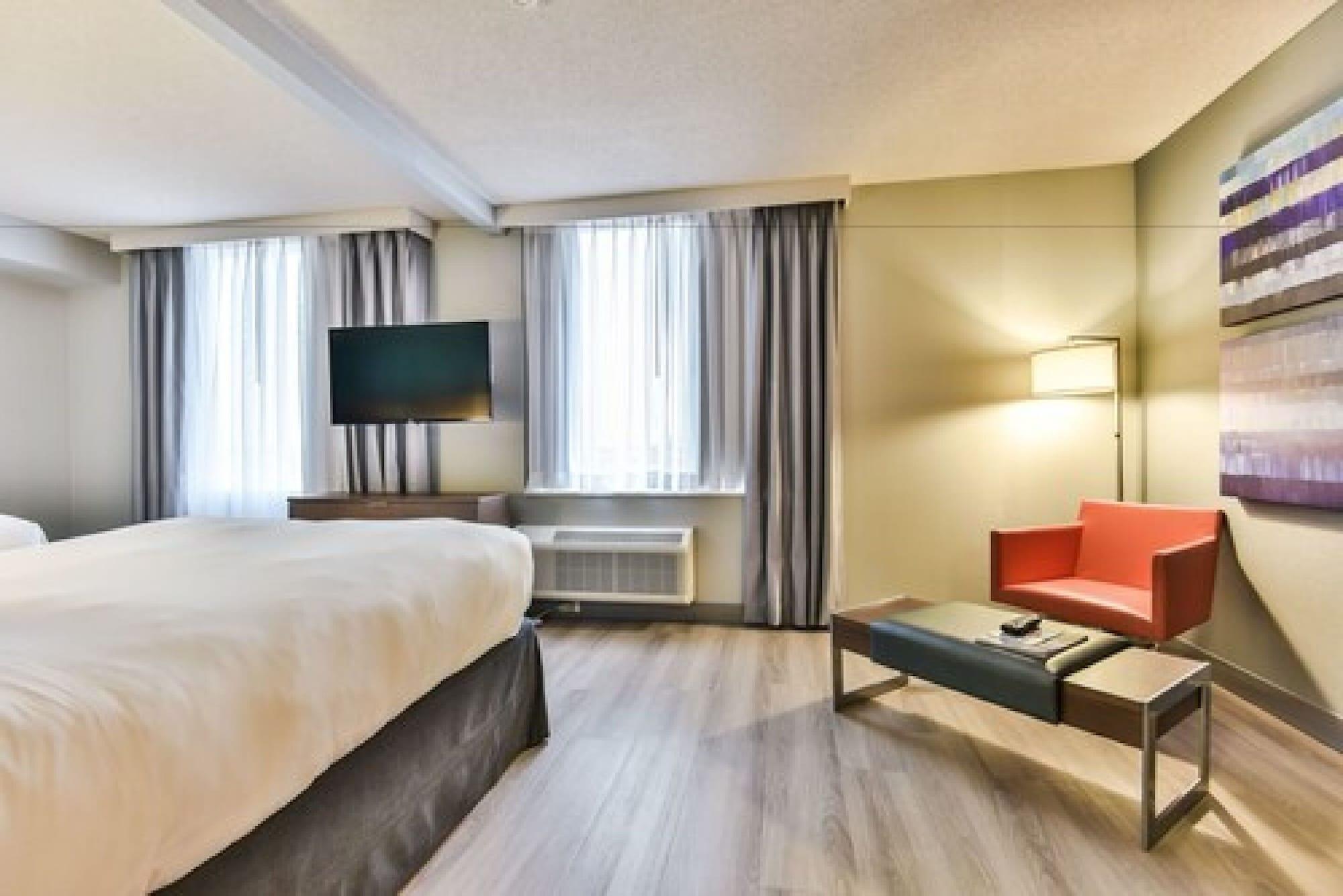 Radisson Suites Hotel Toronto Airport Exterior foto