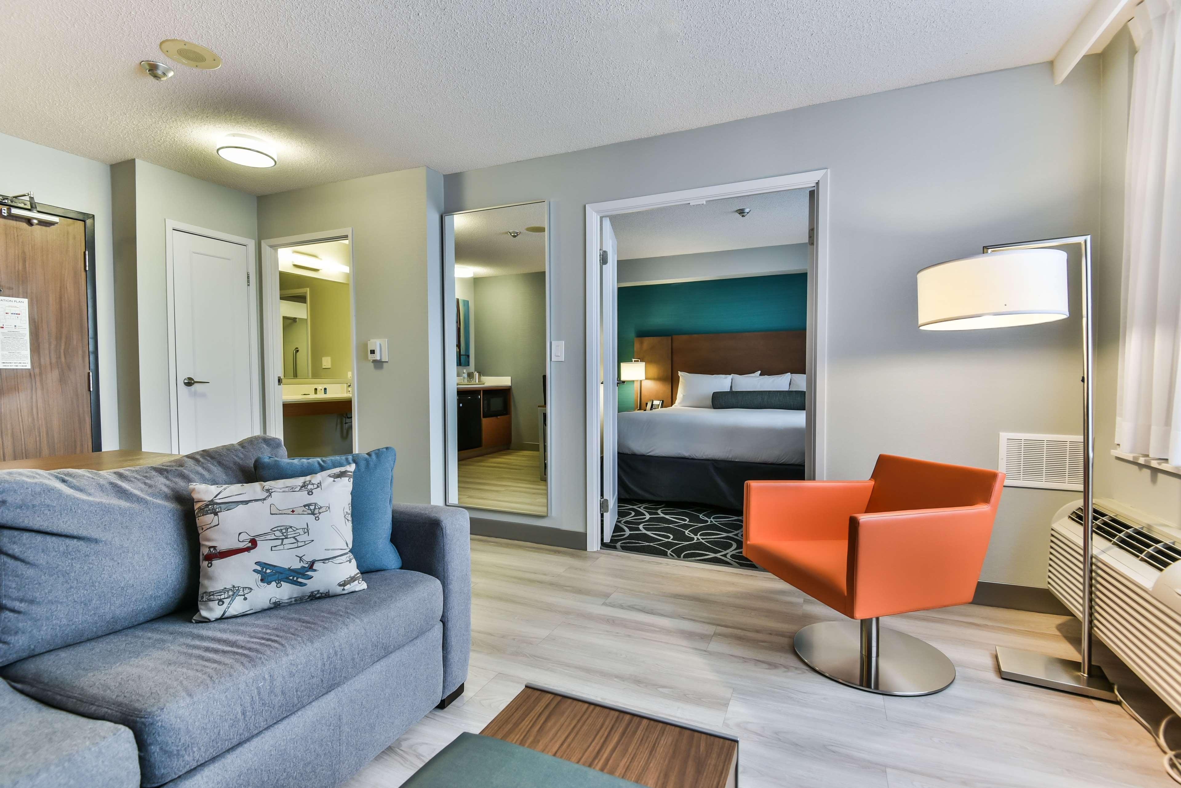 Radisson Suites Hotel Toronto Airport Exterior foto