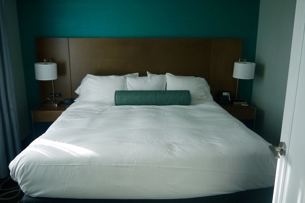 Radisson Suites Hotel Toronto Airport Exterior foto