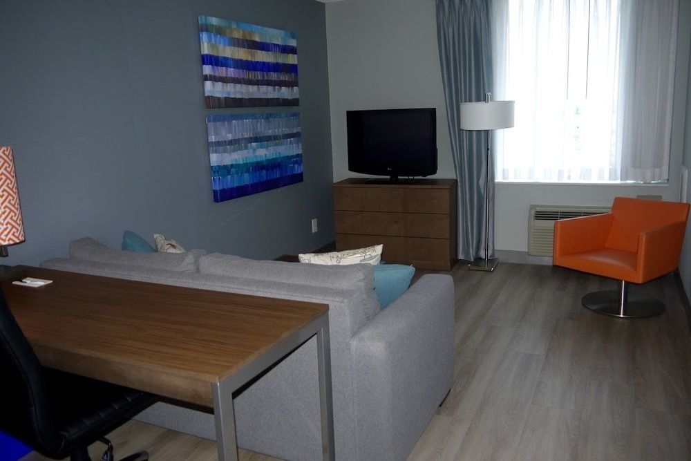 Radisson Suites Hotel Toronto Airport Exterior foto